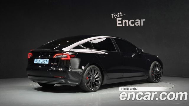 Tesla Model 3 2021 — photo 2