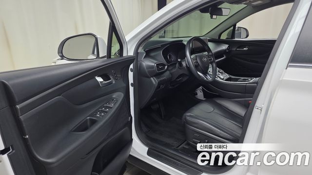 Hyundai Santafe 2022 — photo 13