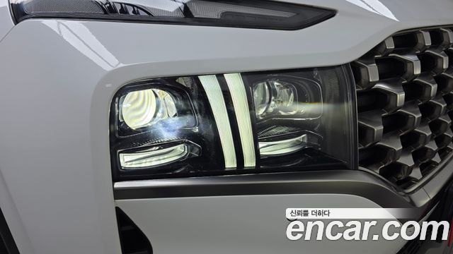Hyundai Santafe 2022 — photo 8