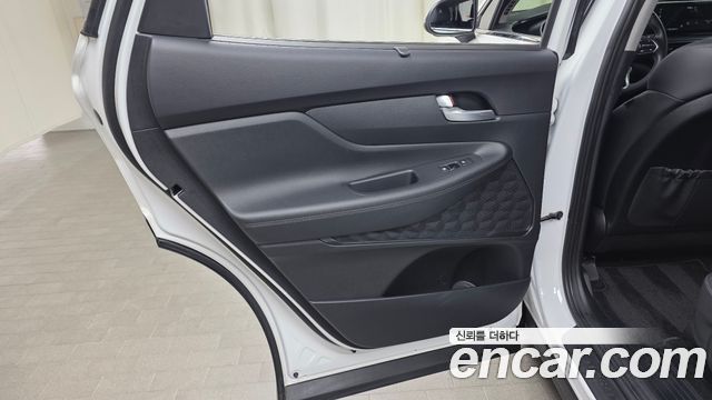 Hyundai Santafe 2022 — photo 15