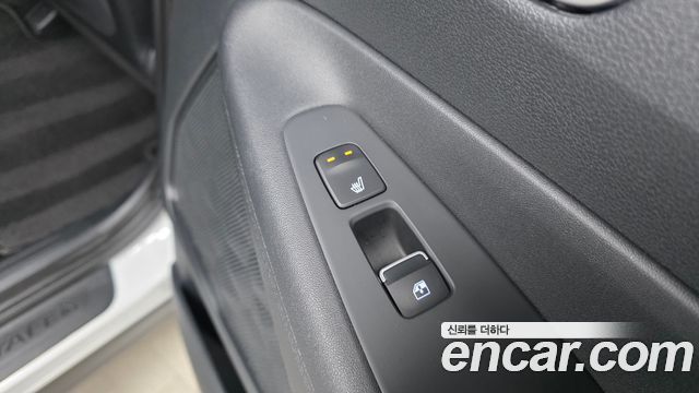 Hyundai Santafe 2022 — photo 27