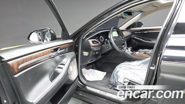 Genesis G90 2019 — photo 13