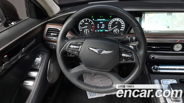 Genesis G90 2019 — photo 19