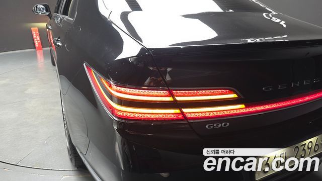 Genesis G90 2019 — photo 9