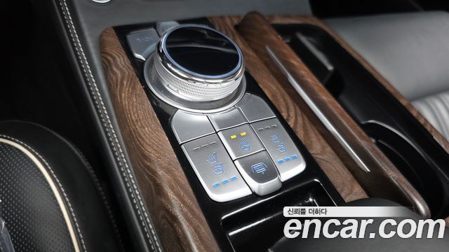 Genesis G90 2019 — photo 29