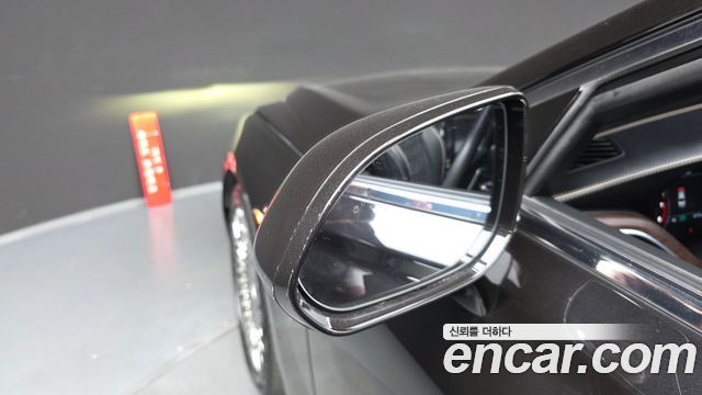 Genesis G90 2019 — photo 43