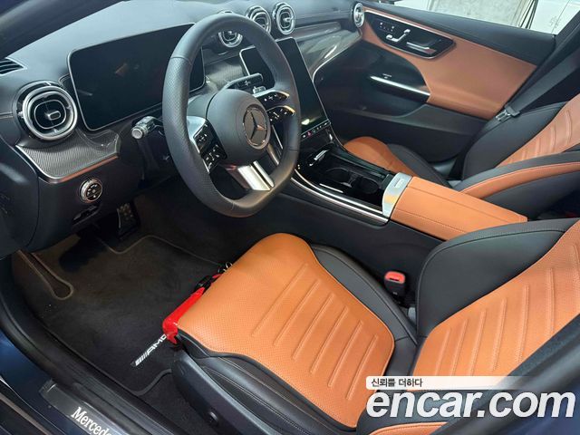 Mercedes-Benz C-Class 2025 — photo 4