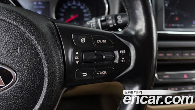 Kia Canival 2019 — photo 18