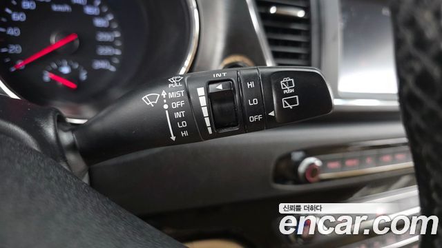 Kia Canival 2019 — photo 22