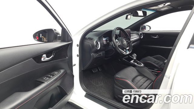 Kia K3 2023 — photo 13