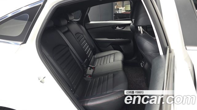 Kia K3 2023 — photo 18