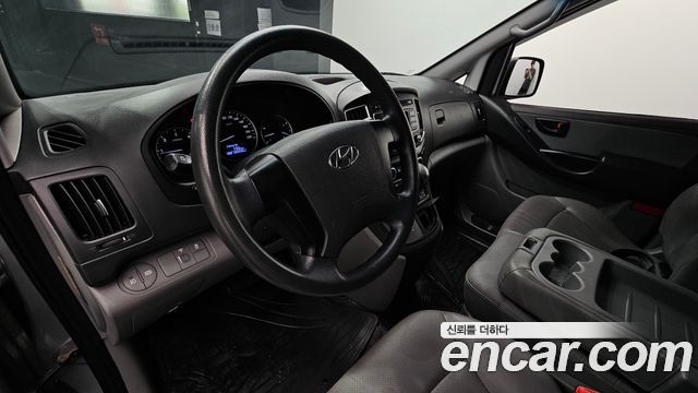 Hyundai Starex 2019 — photo 7