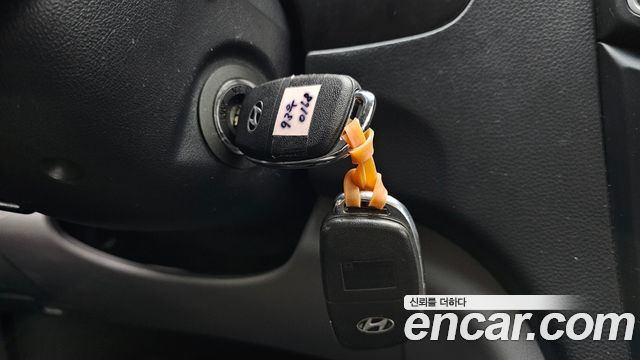 Hyundai Starex 2019 — photo 15