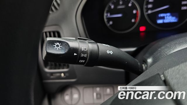 Hyundai Starex 2019 — photo 18