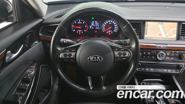 Kia K7 2016 — photo 13