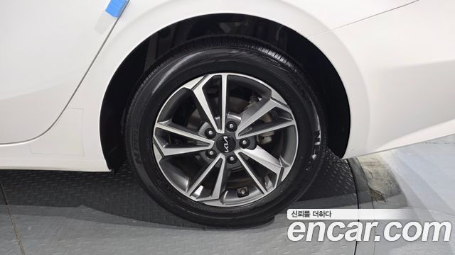 Kia K3 2024 — photo 7