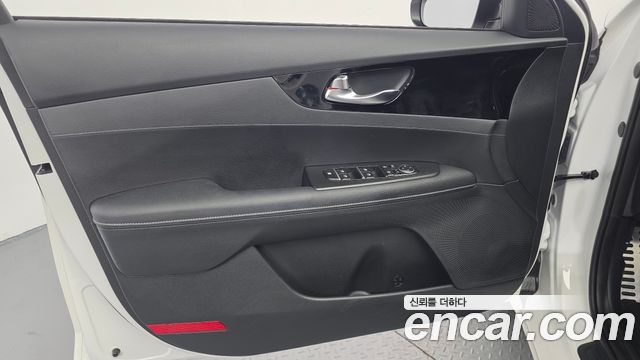 Kia K3 2024 — photo 14