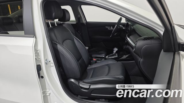 Kia K3 2024 — photo 16