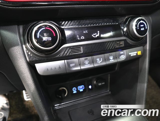 Hyundai Kona 2018 — photo 13