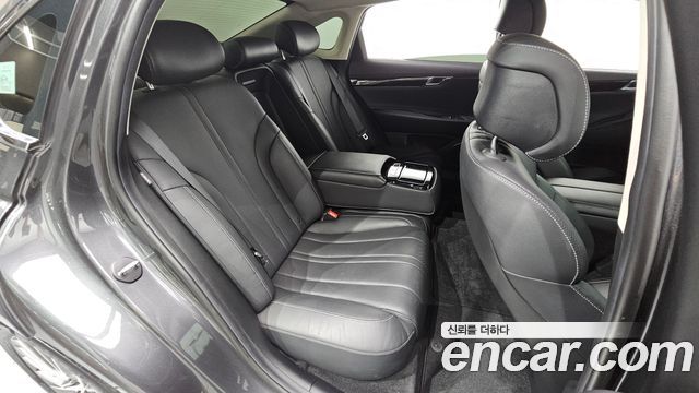 Genesis G80 2021 — photo 17
