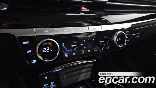 Genesis G80 2021 — photo 23