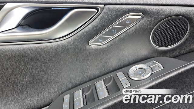 Genesis G80 2021 — photo 30