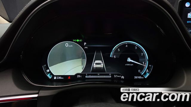 Genesis GV70 2021 — photo 11