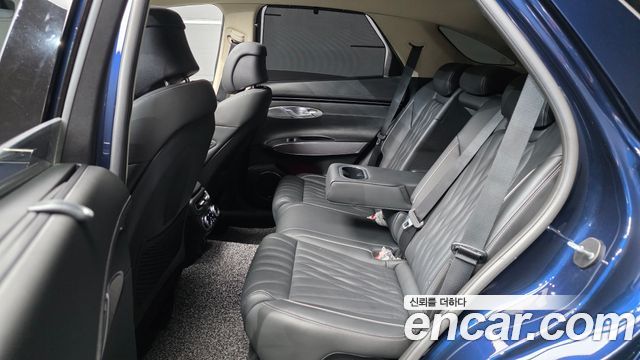 Genesis GV70 2021 — photo 18