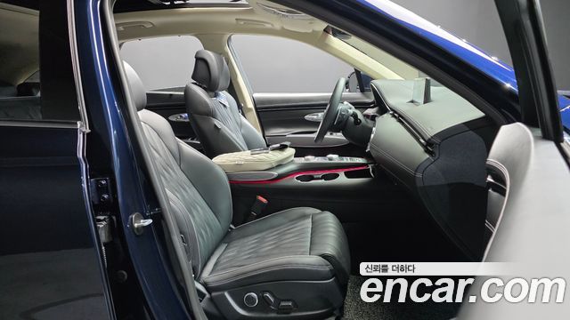 Genesis GV70 2021 — photo 16