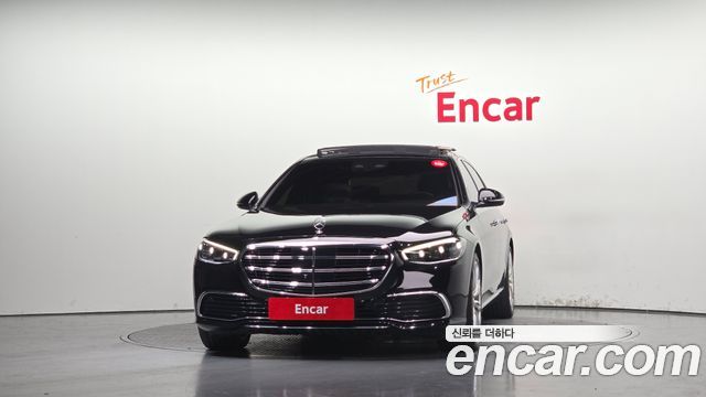 Mercedes-Benz S-Class 2023 — photo 3