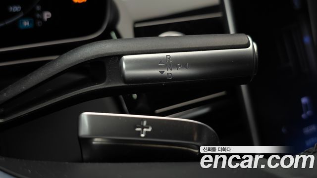 Mercedes-Benz S-Class 2023 — photo 8