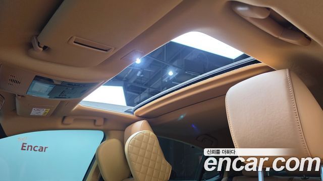 Lexus ES 2023 — photo 19