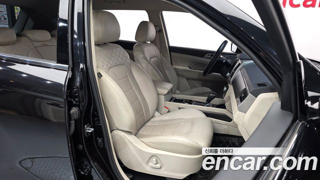 KG Mobility Rexton 2018 — photo 11