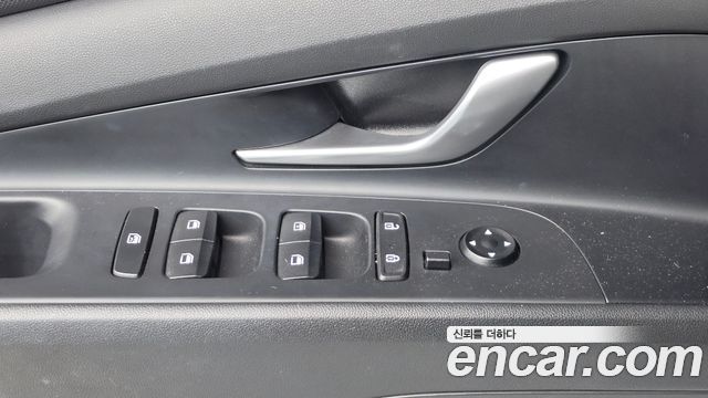 Hyundai AVANTE 2021 — photo 17