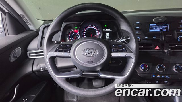 Hyundai AVANTE 2021 — photo 19