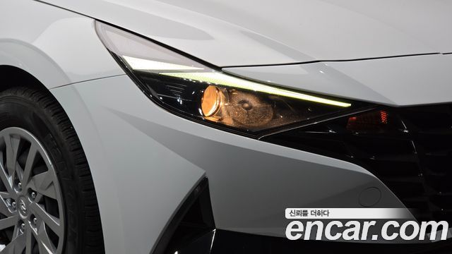 Hyundai AVANTE 2021 — photo 8