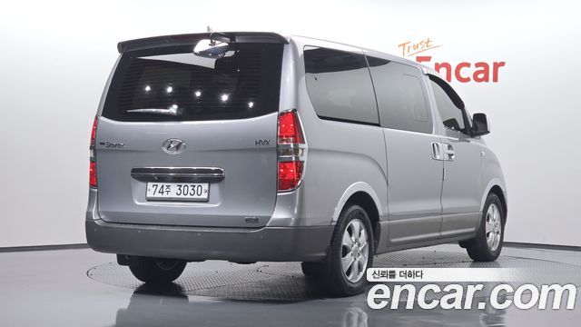 Hyundai Starex 2014 — photo 2