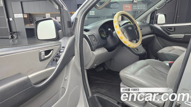 Hyundai Starex 2014 — photo 13
