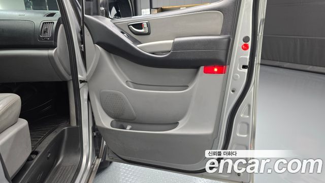 Hyundai Starex 2014 — photo 15