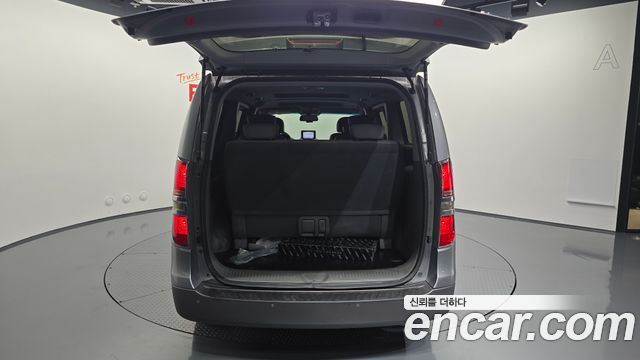Hyundai Starex 2014 — photo 30