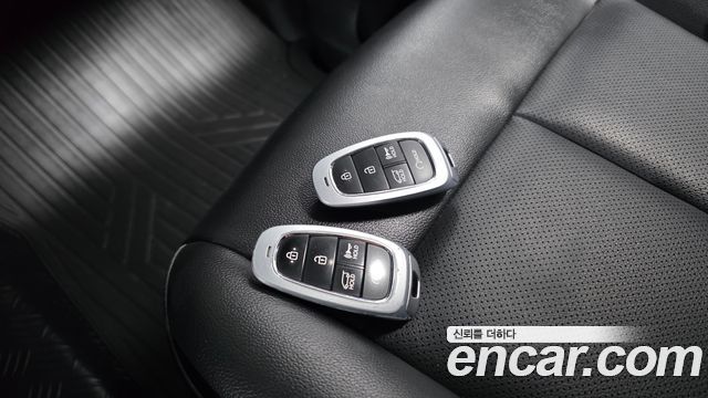 Hyundai Staria 2022 — photo 23
