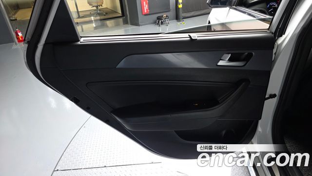 Hyundai Sonata 2016 — photo 15