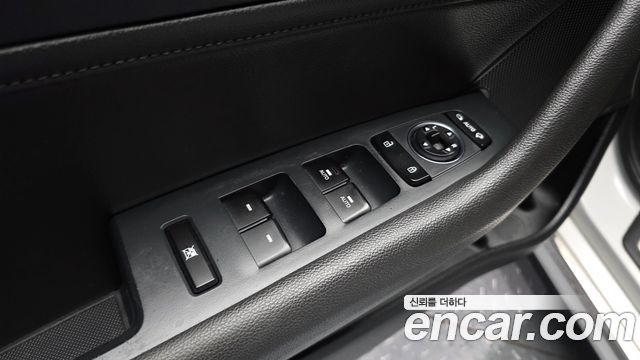 Hyundai Sonata 2016 — photo 29