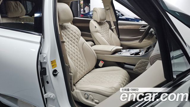 Genesis GV80 2020 — photo 13