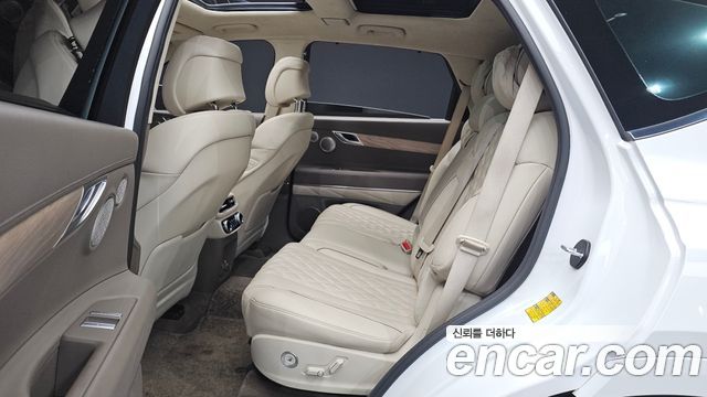 Genesis GV80 2020 — photo 18