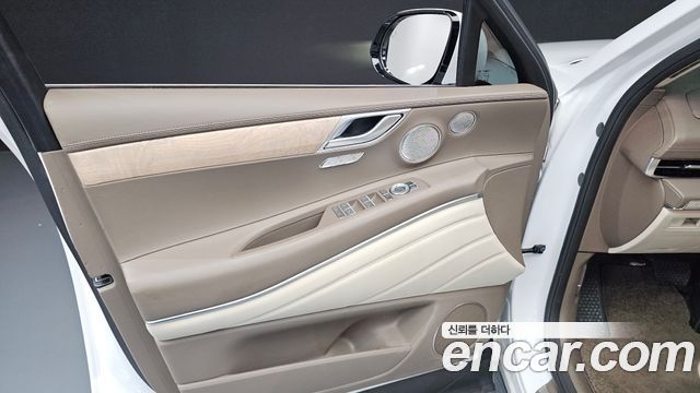 Genesis GV80 2020 — photo 14