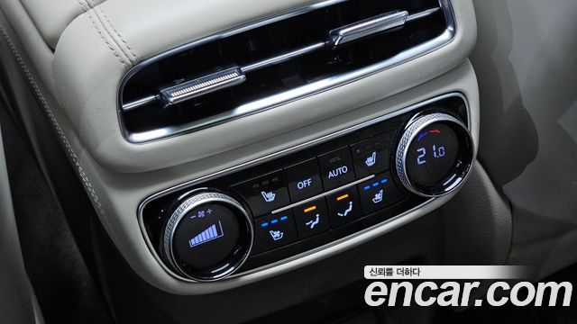 Genesis GV80 2020 — photo 32