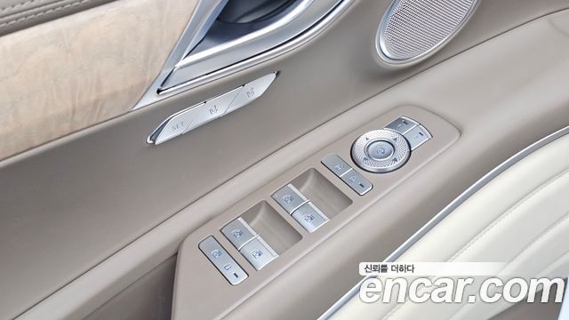 Genesis GV80 2020 — photo 34