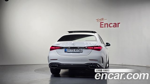 Mercedes-Benz C-Class 2025 — photo 4