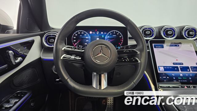 Mercedes-Benz C-Class 2025 — photo 19
